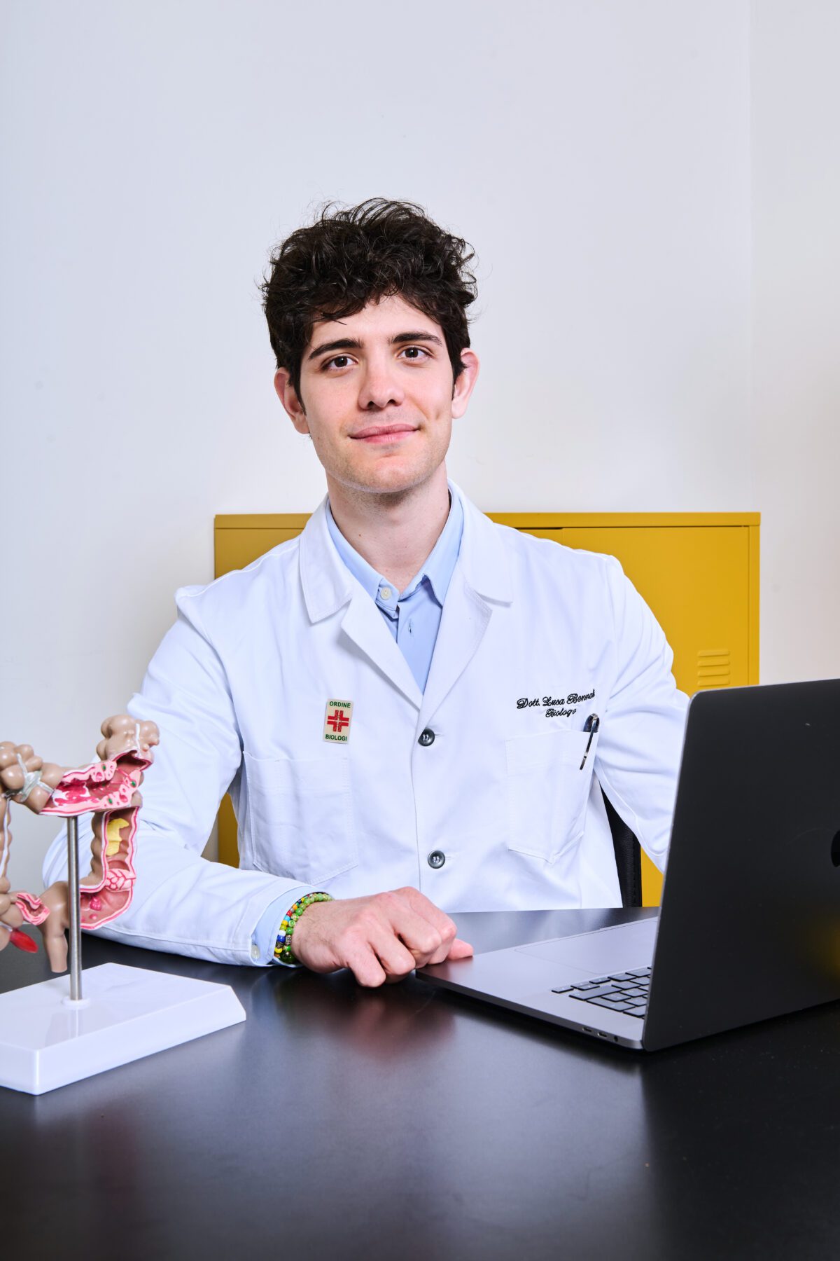 Dott. Luca Bennali, biologo nutrizionista a Firenze, nello studio